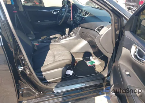 2018 Nissan Sentra Sr z USA, uszkodzony, nr VIN 3N1AB7AP5JY289695